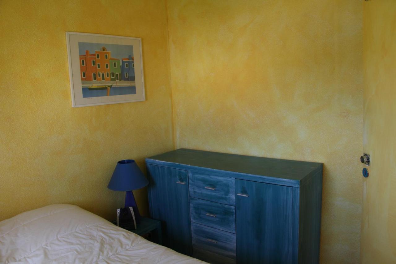 De La Couleur Aux Marquises Apartment La Londe-les-Maures Luaran gambar